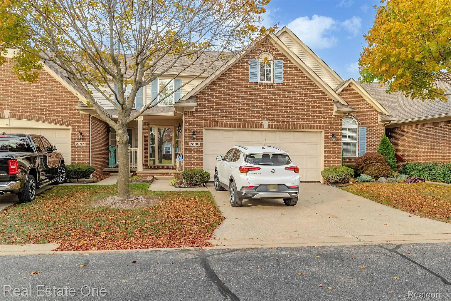 22696 Coachlight Cir photo 1