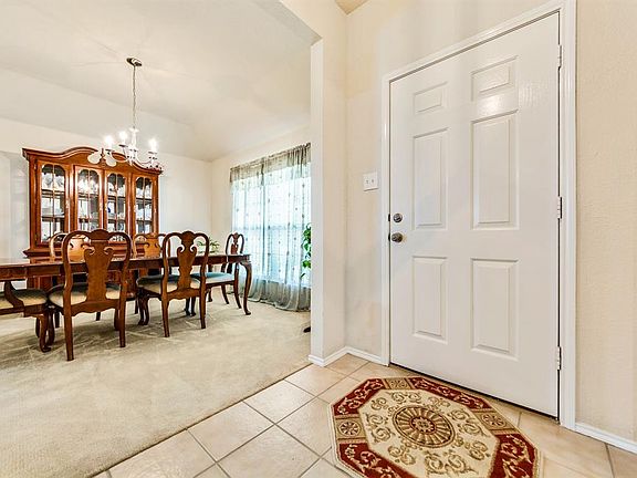 5th image of 2700 Massey Ln