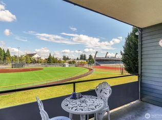 Town Squire, A Condo, Edmonds, WA 98026