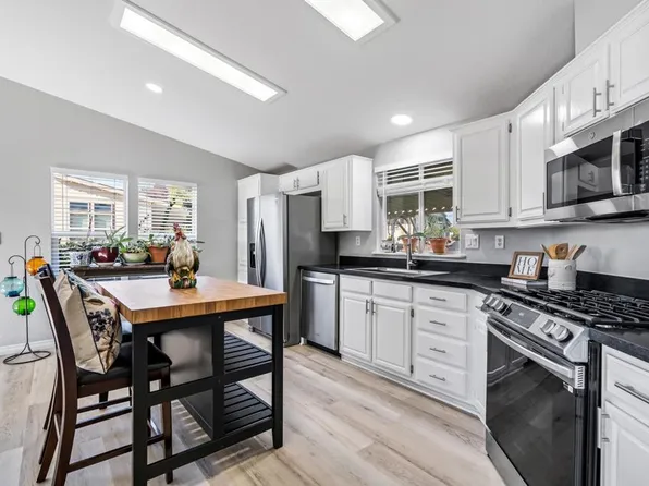 525 W El Norte Pkwy Space 156, Escondido, CA 92026