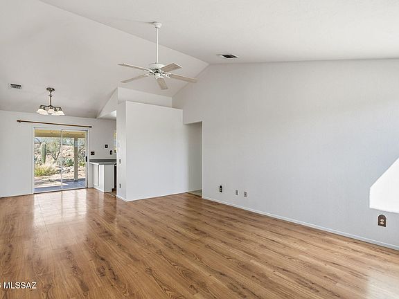 5th image of 2801 W Ironwood Hill Dr