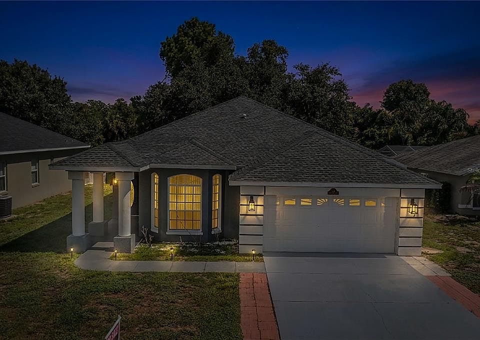 1st image of 132 GOLF AIRE BOULEVARD