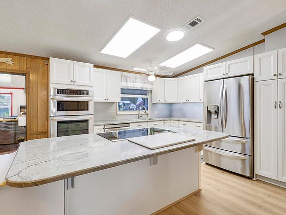 4th image of 7750 SE Shenandoah Drive