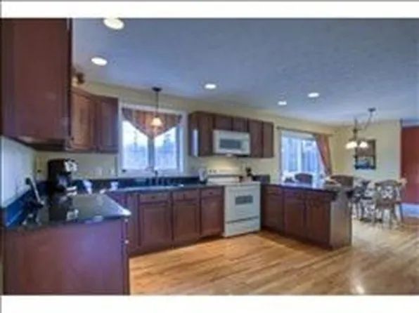 150 Pelham Rd, Salem, NH 03079