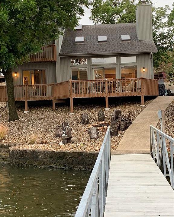 1st image of 12 Brentwood Point