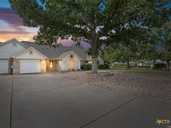 1006 W North Ave, Lampasas, TX 76550