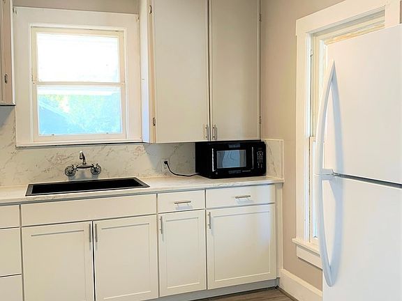 5th image of 812 14th St N #A
