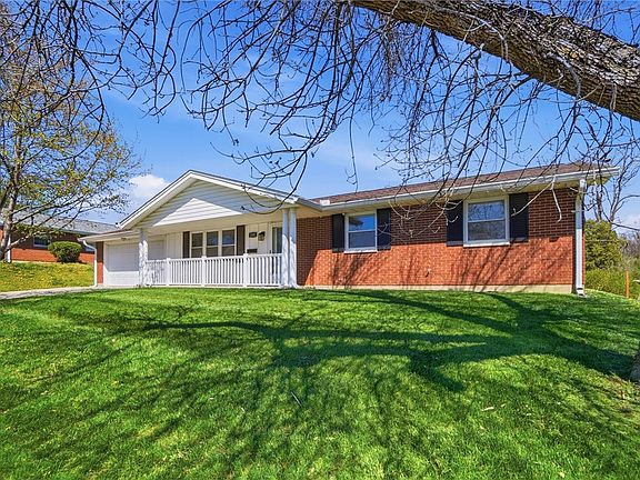 2nd image of 1331 Horizon Dr