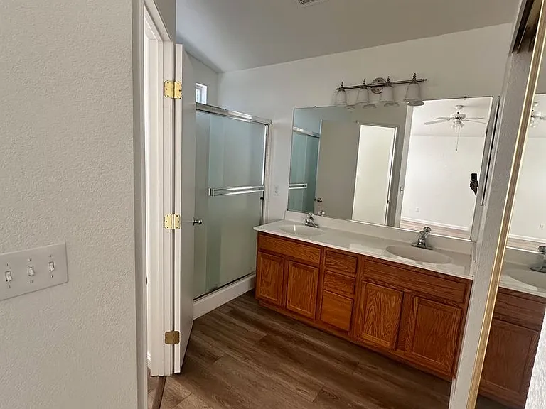4918 Hearthwood Ct — Photo 7