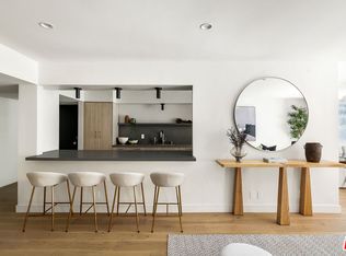 1025 N Kings Rd APT 112, West Hollywood, CA 90069