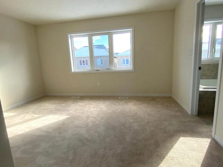 59 Alexandra Dr — Photo 17