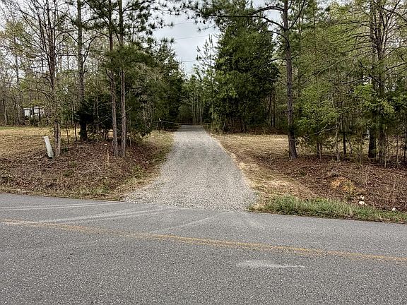 2nd image of 1390 Sneed Rd