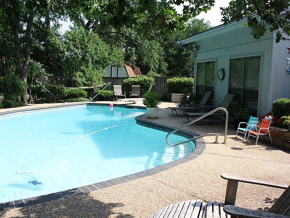 Refreshing, shaded pool
