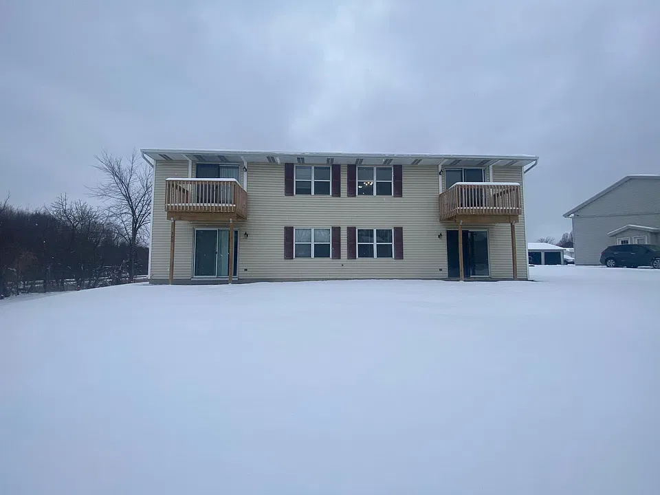380 Oxford Ct #2