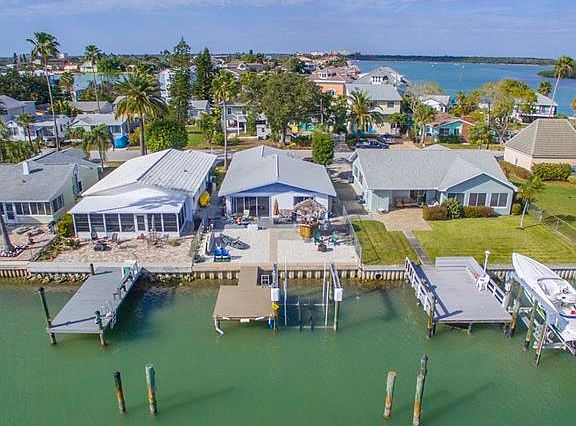 4th image of 395 Boca Ciega Dr