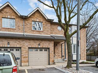 705 Cumberland Ave #10, Burlington, ON L7N 3W4