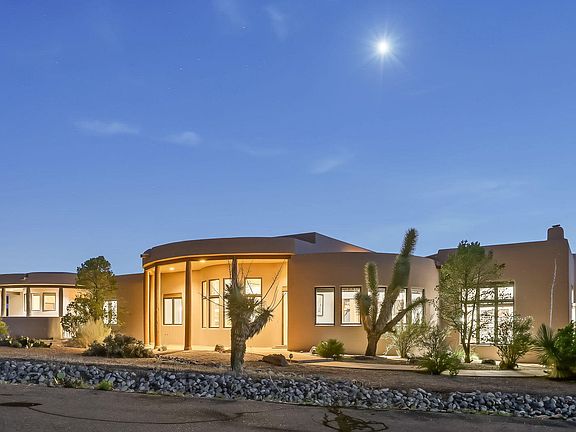 3rd image of 9800 Desert Mountain Rd NE