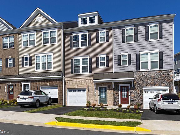 2nd image of 6202 Quinns Creek Dr