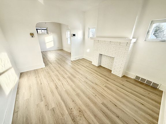 2nd image of 2413 Milburn St