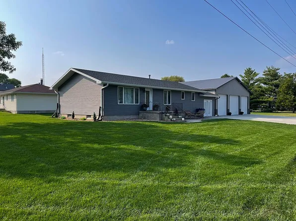 608 Lincoln Ave, Creighton, NE 68729