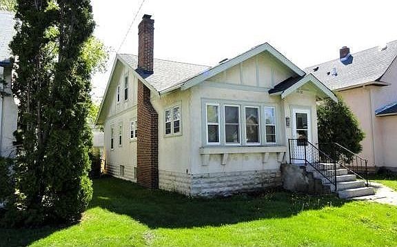 5th image of 3938 Aldrich Ave N