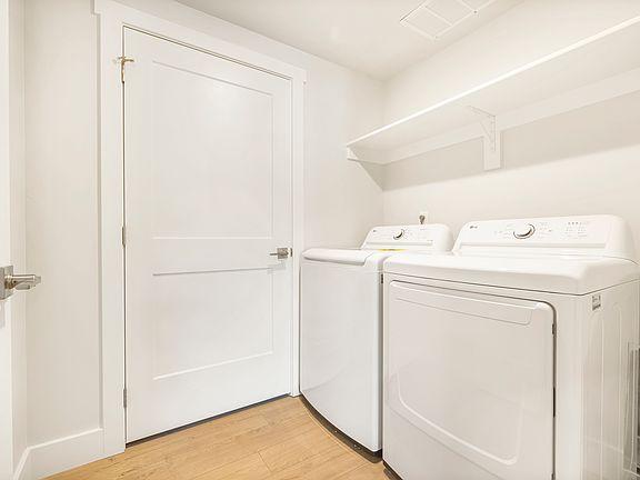 5th image of 1522 N Quail Dr #1103