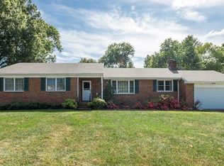 1103 Canterbury Ln, Colonial Heights, VA 23834