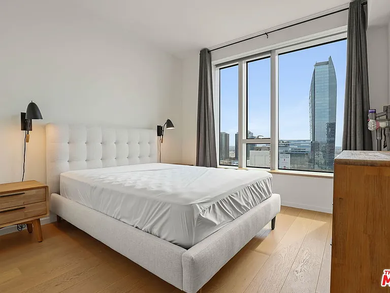 889 Francisco St #2602 — Photo 14