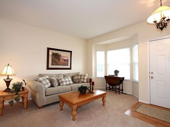 3rd image of 15617 Greenstone Ln