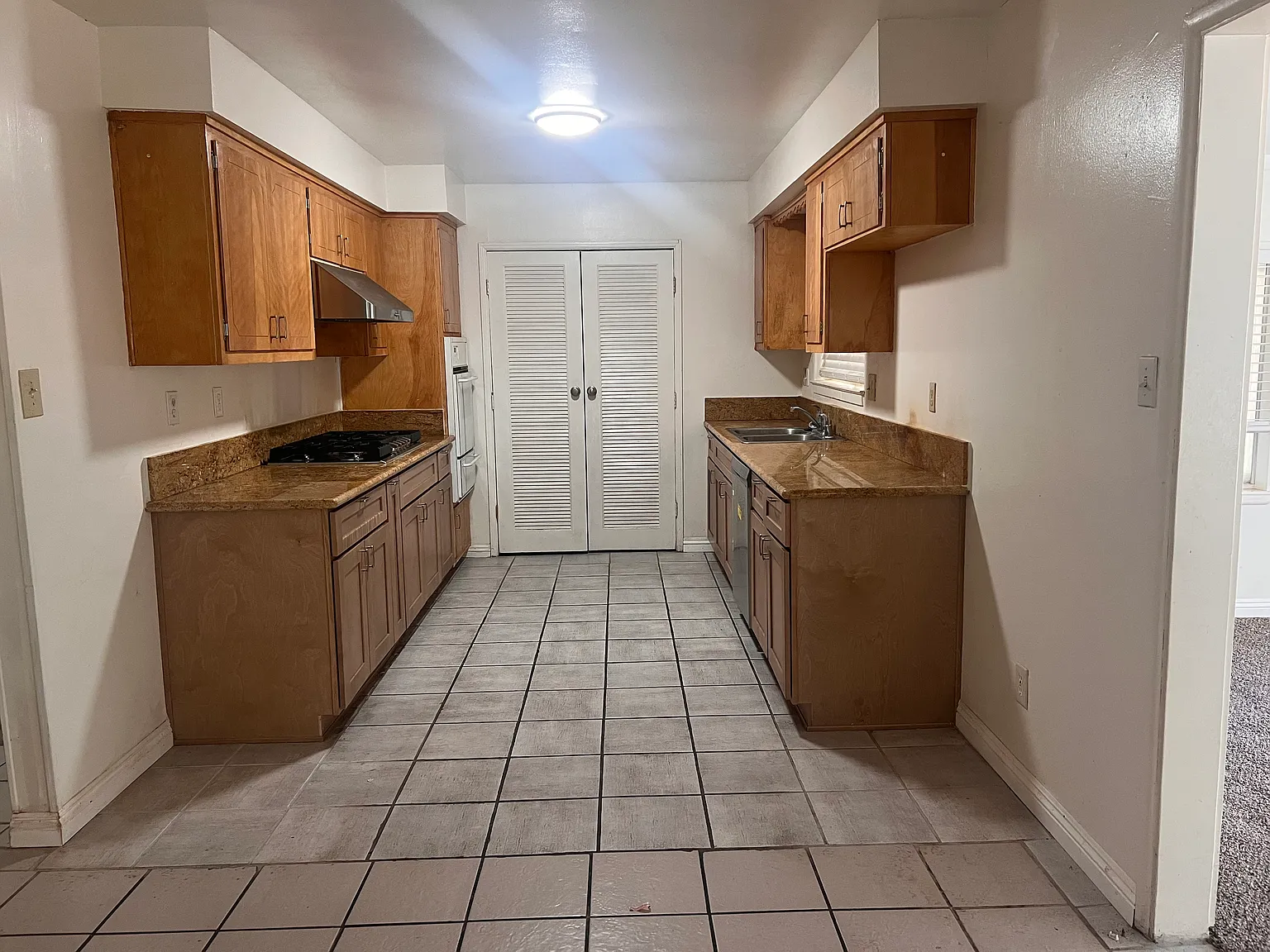4 bed, 1547 sqft, $3,200 — Photo 4