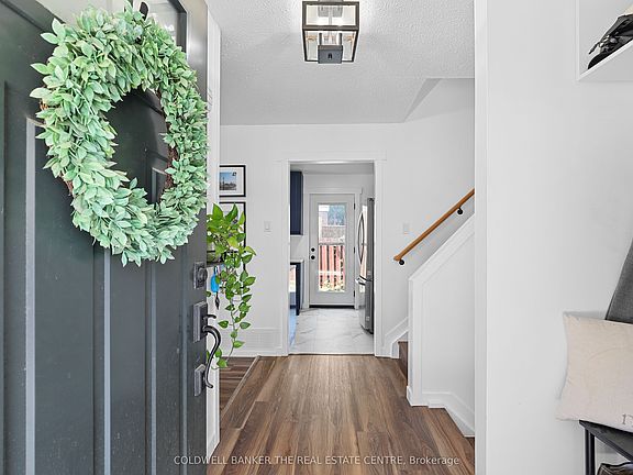 5th image of 404 Burnley Ct