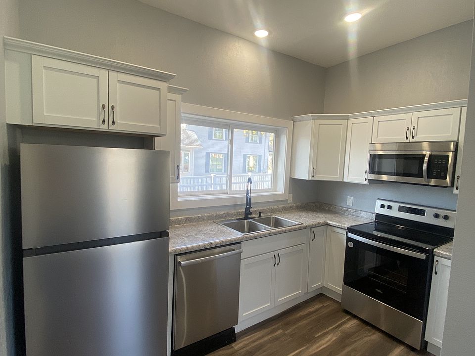 1st image of 417 S Sheldon St #11310209