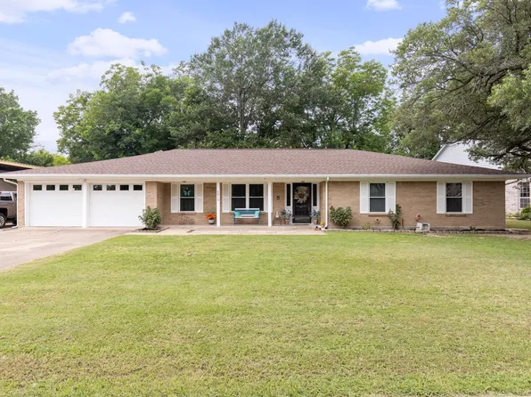 2812 McCarley Dr, Commerce, TX 75428