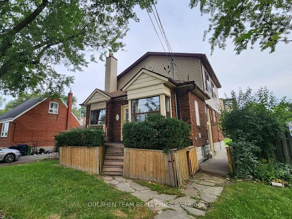 40 Finch Ave W