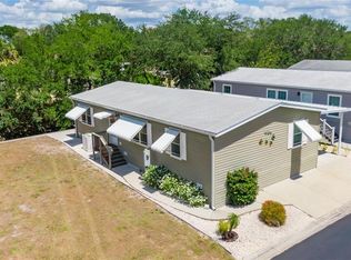 229 N Saint George Cir, Apollo Beach, FL 33572