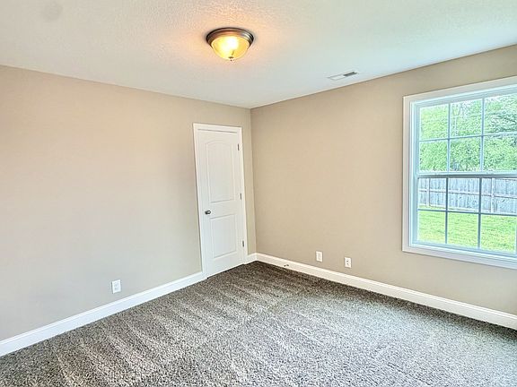 5th image of 106 Ambridge St