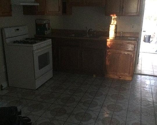 4th image of 1028 S Concord St