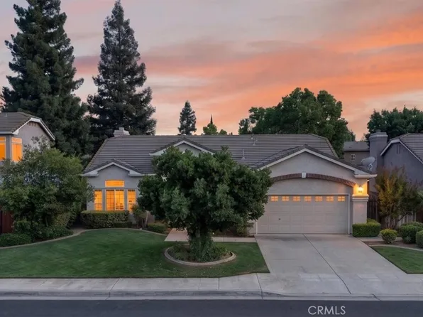 2554 Twain Ave, Clovis, CA 93611