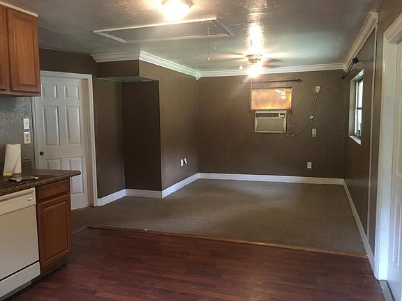 5th image of 441 San Bernardino St