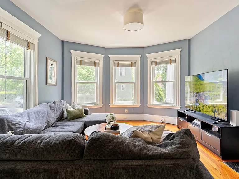 39 Mellen St #A — Photo 1