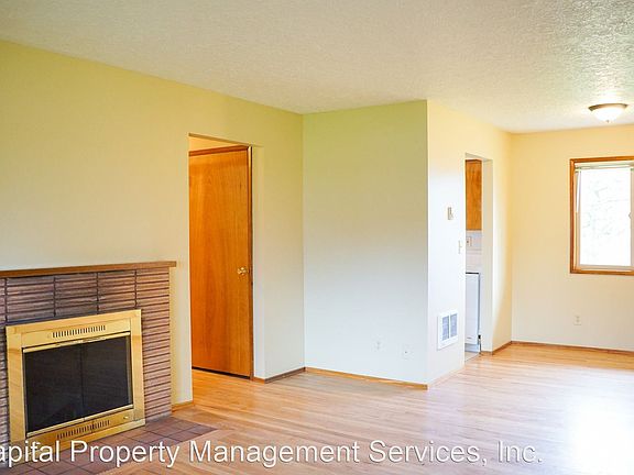 3rd image of 3803-3821 SE 35th Pl #3353191