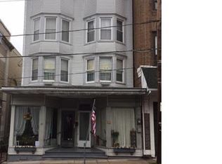 9 W Ridge St, Lansford, PA 18232