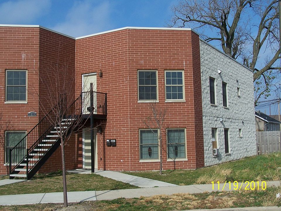 2nd image of 1330 W 107th Pl APT 1E