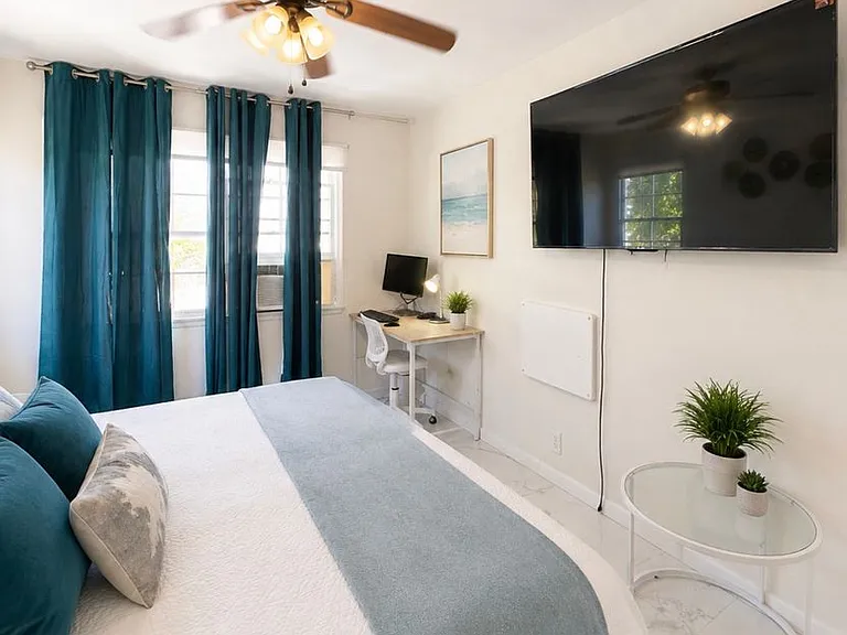 1100 E Ocean Blvd #13-92 — Photo 11