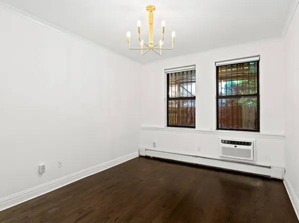 5 Mount Morris Park West image 8 of 12