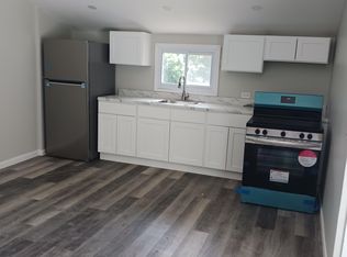 8 Verven Rd, Poughkeepsie, NY 12603