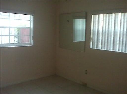 5th image of 20640 NE 2nd Ave