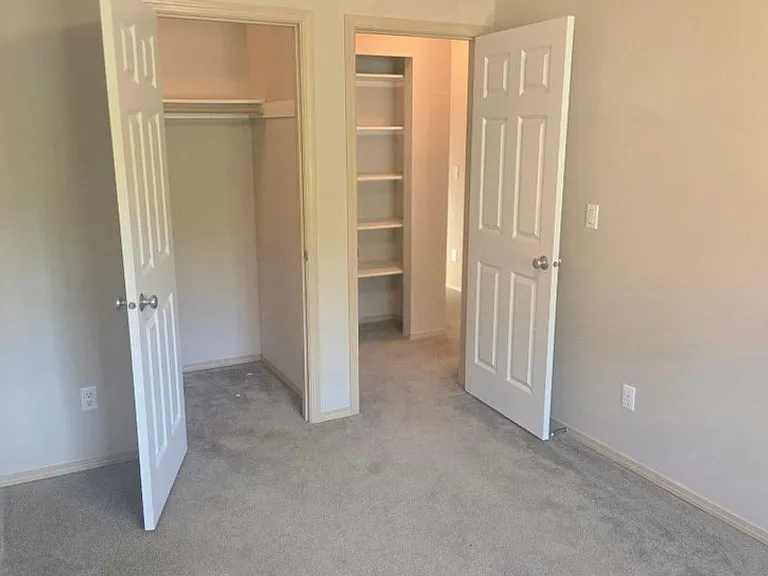 22463 SE 244th St — Photo 32