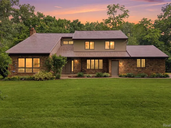 68345 Romeo Plank Rd, Ray, MI 48096