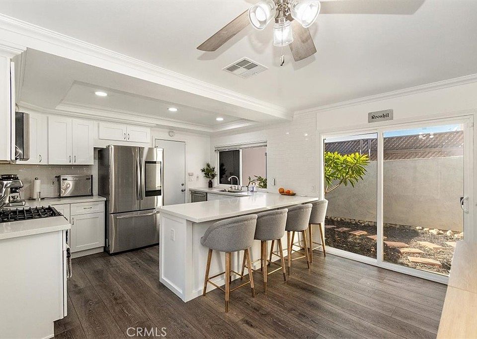 1st image of 5139 San Bernardino St